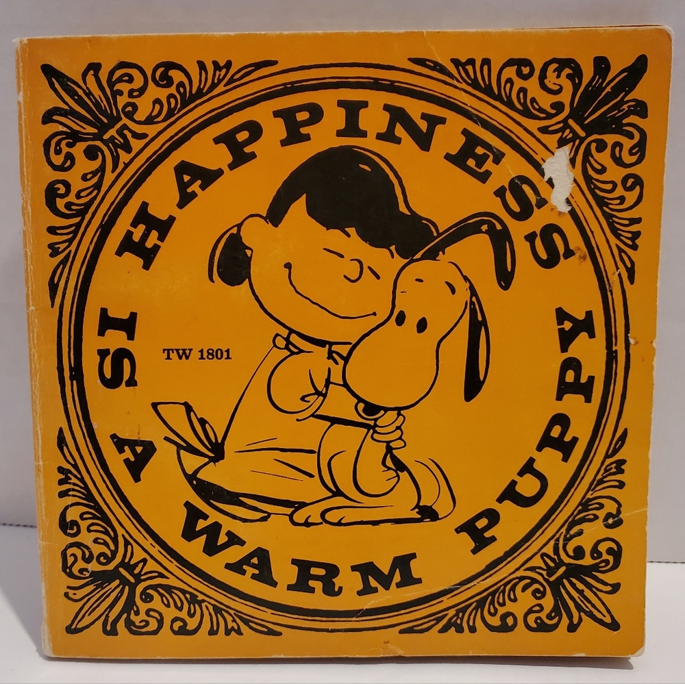 Happiness Is A Warm Puppy First Print Snoopy Paperback Book '70 Charles Schulz